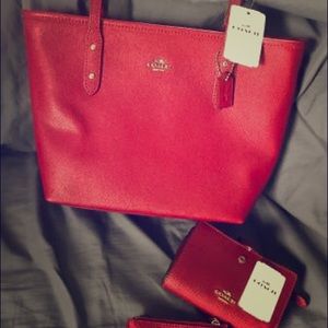 Coach Mn cty zip tote, TriFold Wallet & ID holder.